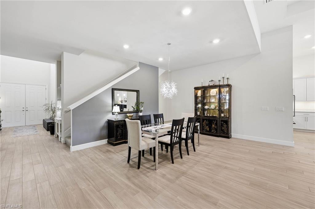 WINDING CYPRESS - Residential