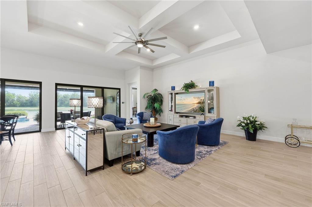 WINDING CYPRESS - Residential
