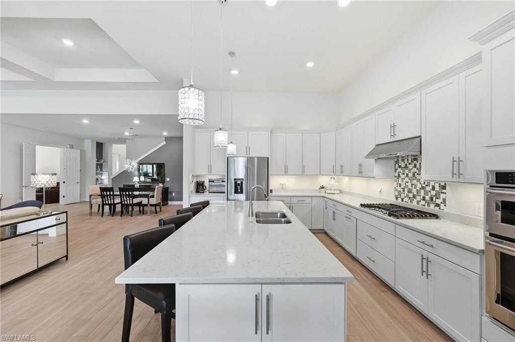 WINDING CYPRESS - Residential