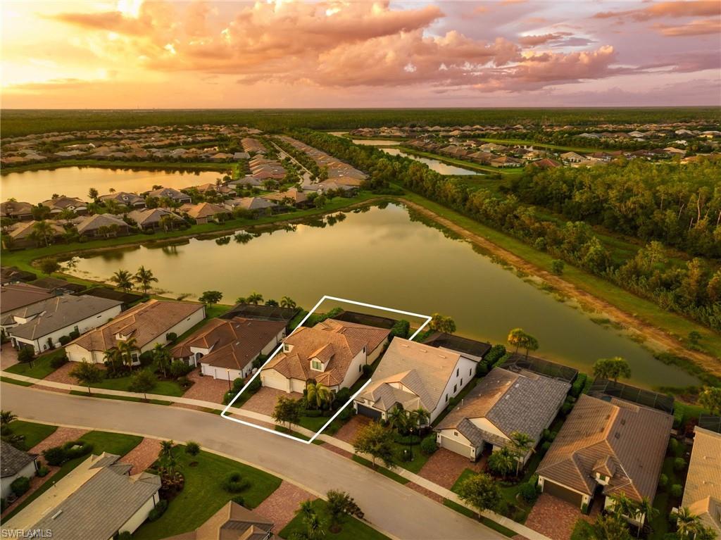 WINDING CYPRESS - Residential
