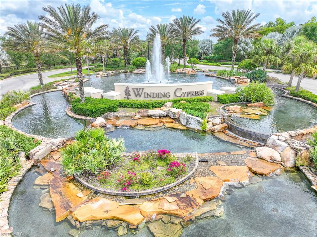 WINDING CYPRESS - Residential