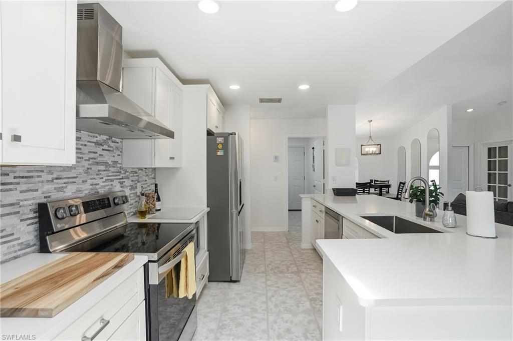 RIVIERA GOLF ESTATES - Residential
