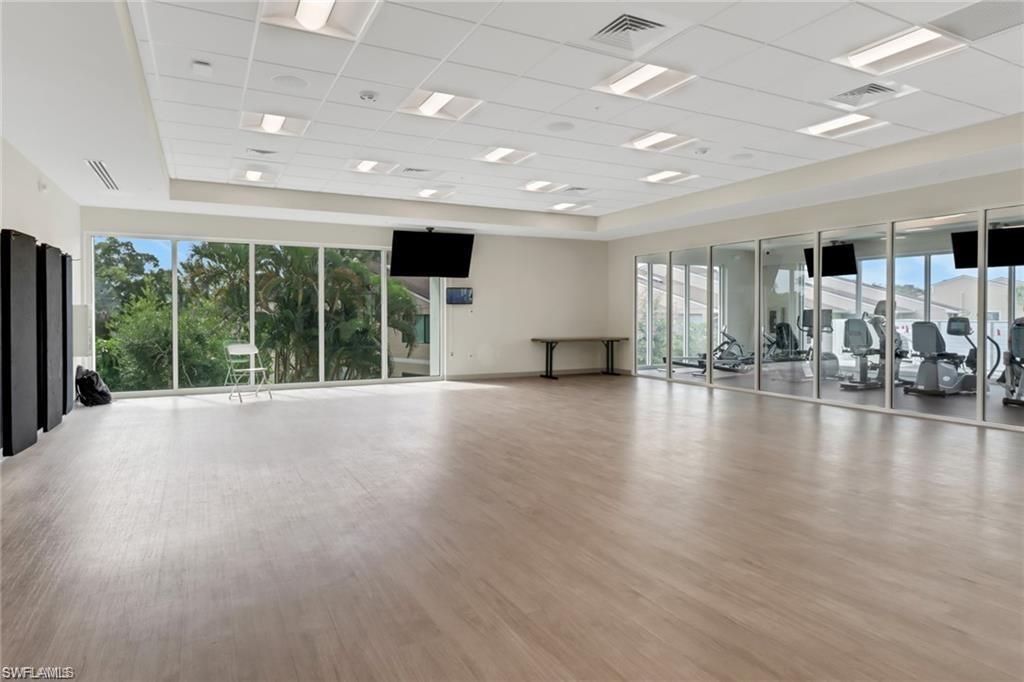 FOXMOOR - Residential Lease