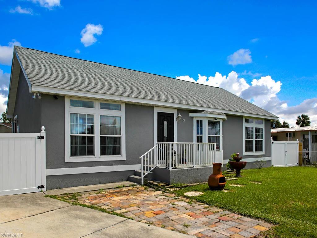 Come see this home in Henderson Creek Park! A few things you MUST know about the community: it’s not a 55+ community; you own your lot; no mandatory HOA fees or deed restrictions; and for a small yearly fee, you can get access to a beautiful club house, pool, spa, dinners, social events, shuffleboard, boating and boat ramp. This single-family home is move in ready. It offers three bedrooms, two bathrooms, laminate flooring throughout, granite counter tops, stainless steel appliances, and more. This is a fantastic location surrounded by beautiful new home communities. Only minutes from shopping, several great restaurants, and Eagle Lakes community park and aquatic center. Great potential for an investor to rent it out seasonally or annually.