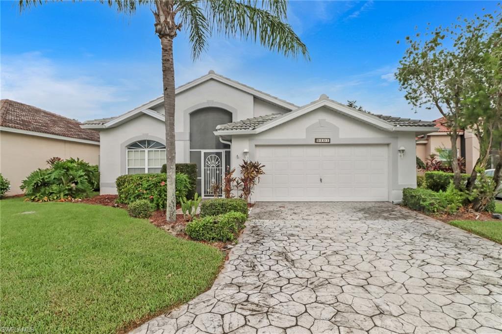 OLDE HICKORY GOLF & COUNTRY CLUB - Residential