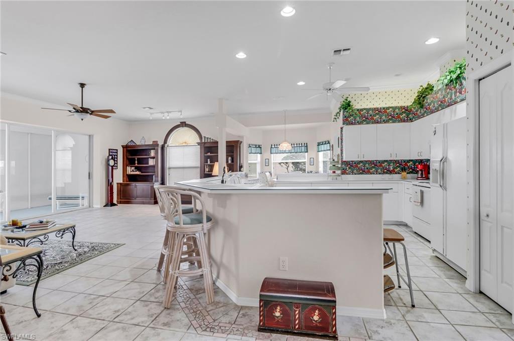 OLDE HICKORY GOLF & COUNTRY CLUB - Residential
