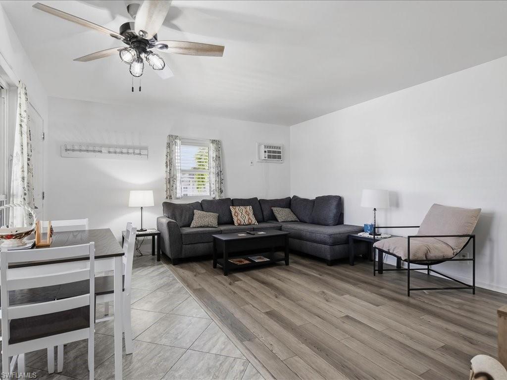 SOUTHWINDS APTS OF MARCO ISLAND - Residential