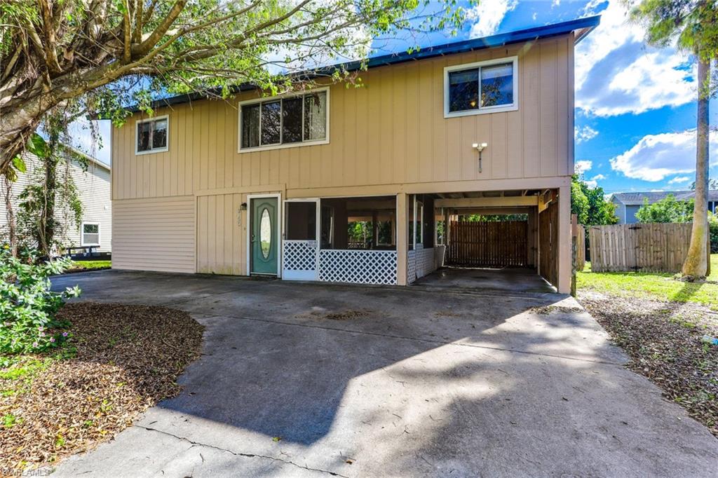 SAN CARLOS PARK - Residential