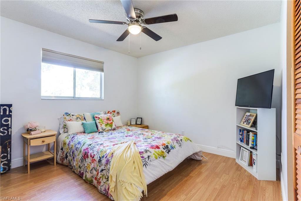 SAN CARLOS PARK - Residential