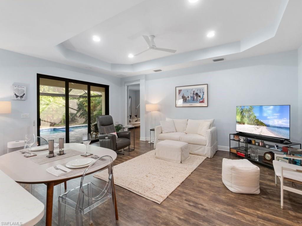 CYPRESS WALK - Residential