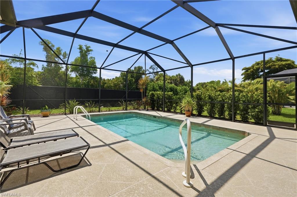 COLONIAL POINTE - Residential