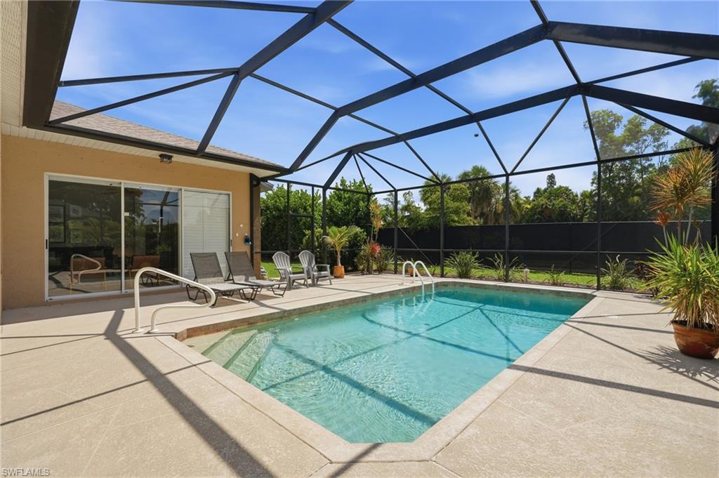 COLONIAL POINTE - Residential