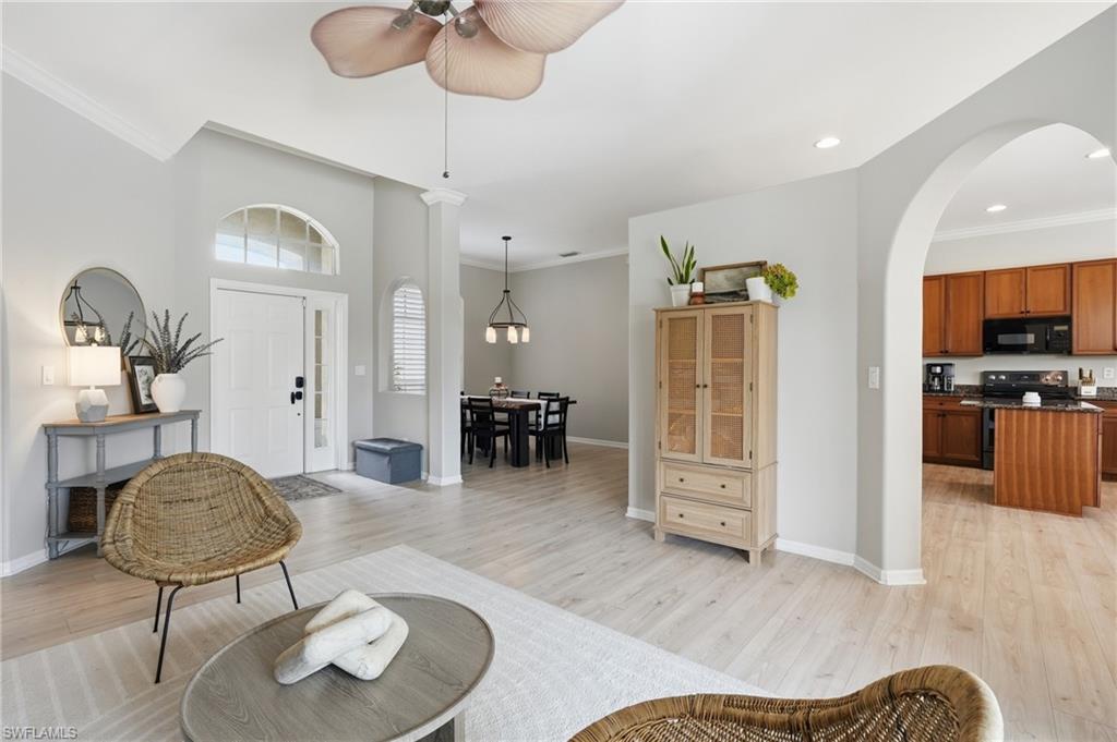 COLONIAL POINTE - Residential
