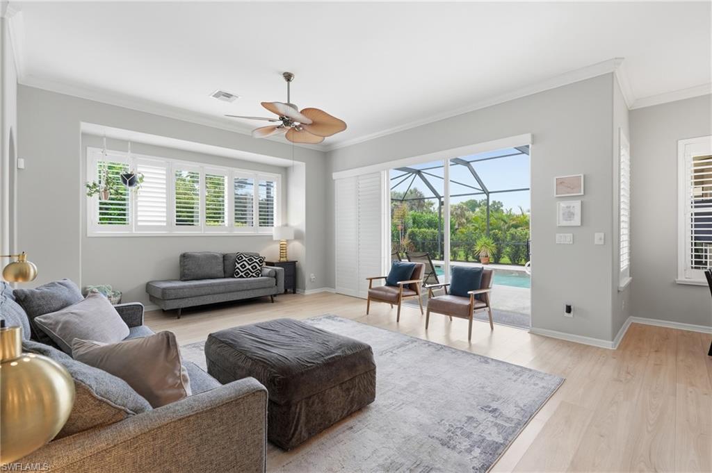 COLONIAL POINTE - Residential