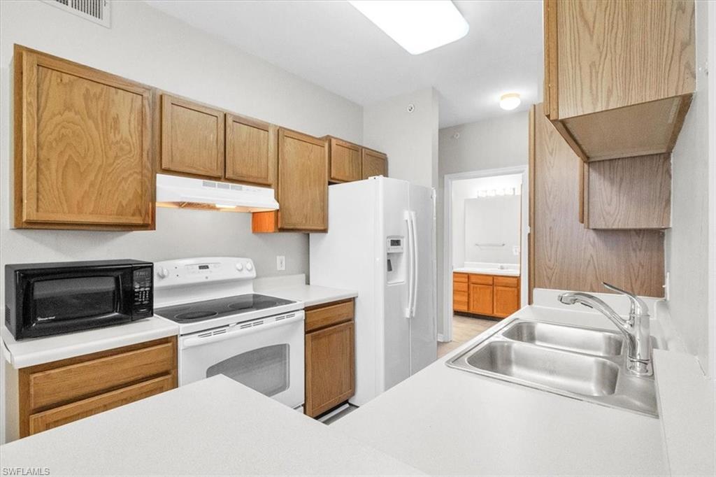 FAIRWAY PRESERVE - Residential