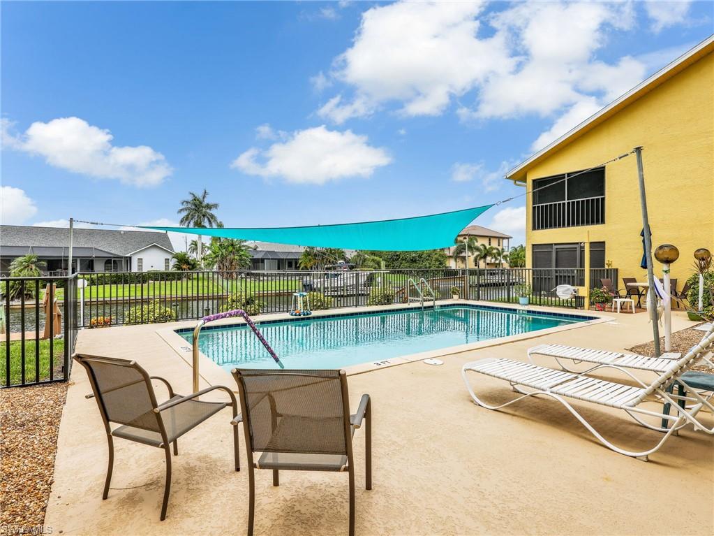 SOUTHERN BREEZE CONDO - Residential