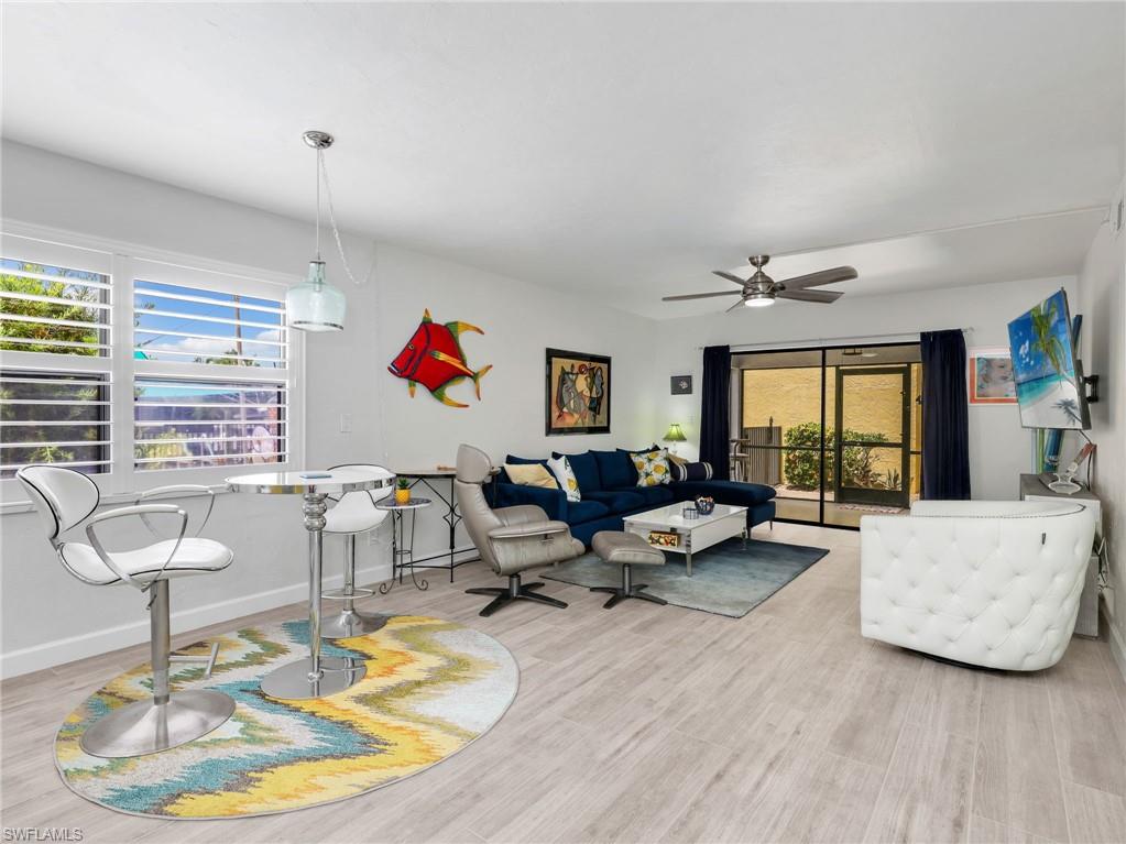 SOUTHERN BREEZE CONDO - Residential