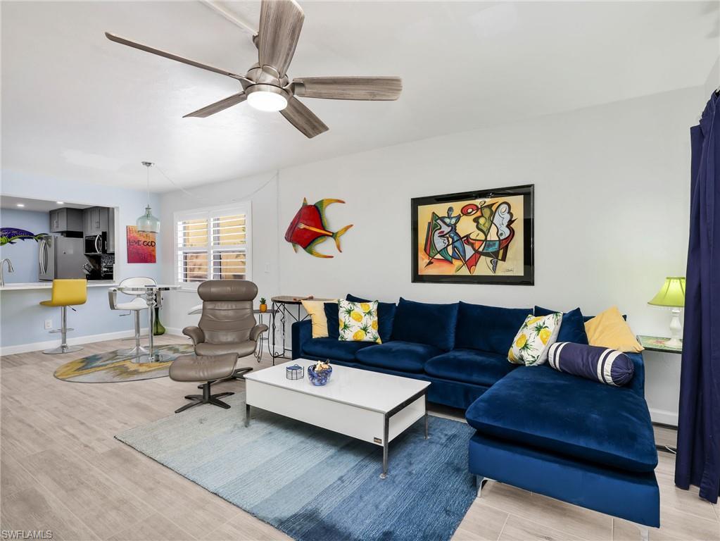 SOUTHERN BREEZE CONDO - Residential