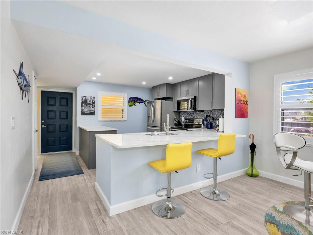 SOUTHERN BREEZE CONDO - Residential