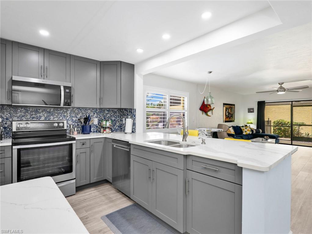 SOUTHERN BREEZE CONDO - Residential