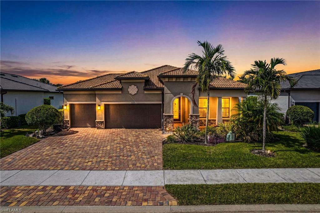 CORKSCREW SHORES - Residential