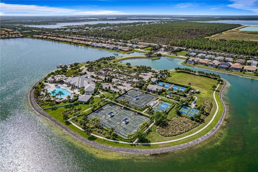 CORKSCREW SHORES - Residential