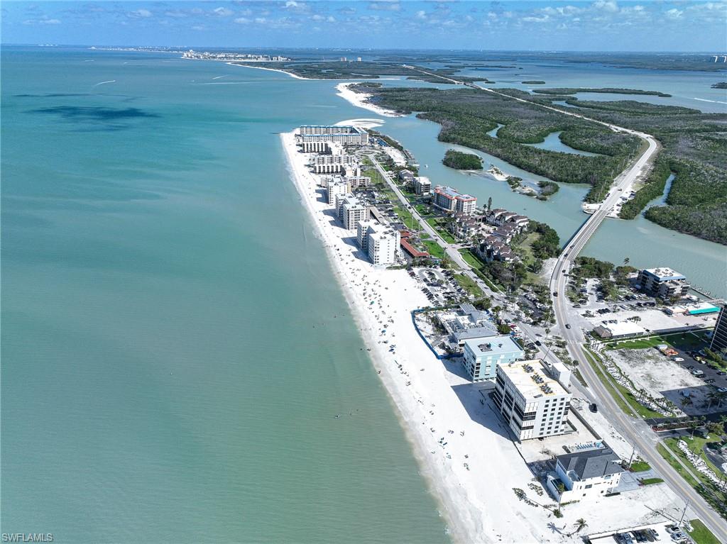 BONITA BEACH - Land