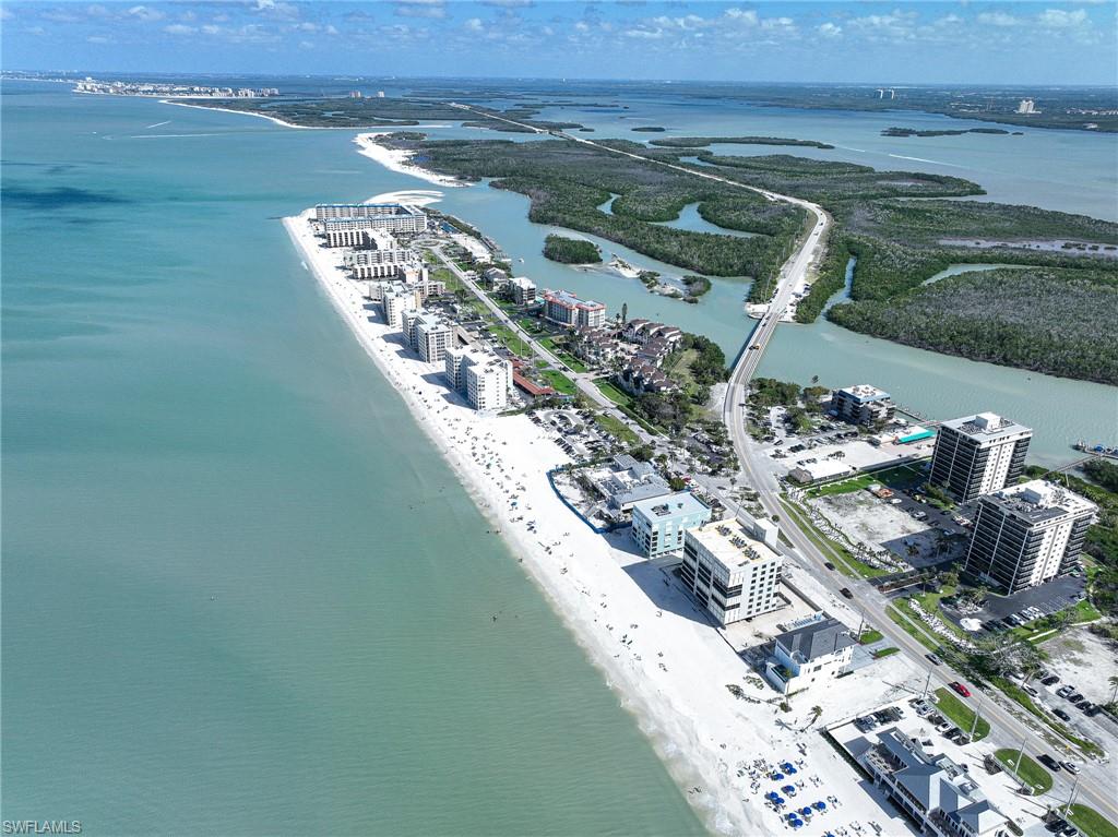 BONITA BEACH - Land