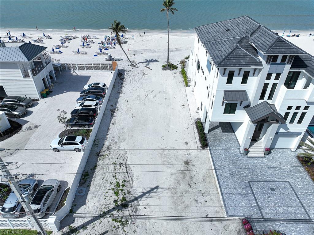 BONITA BEACH - Land