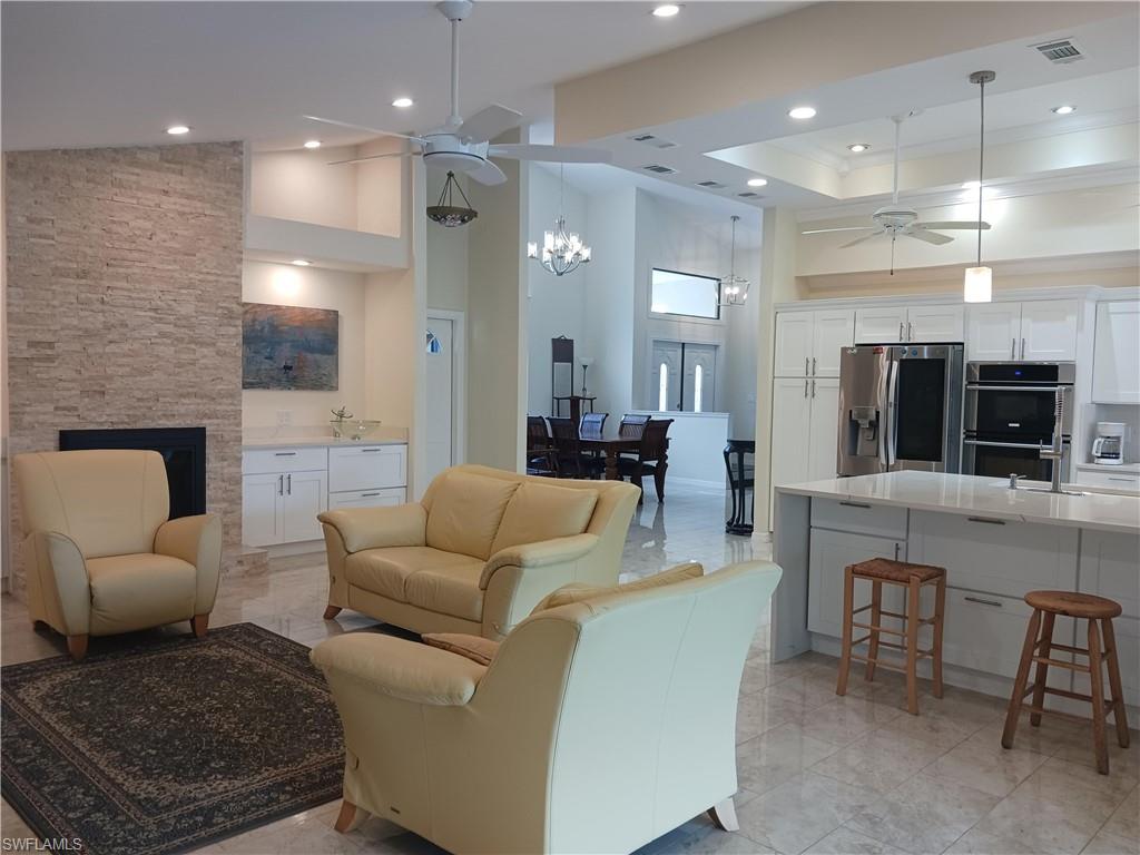 CAPE CORAL - Residential Lease