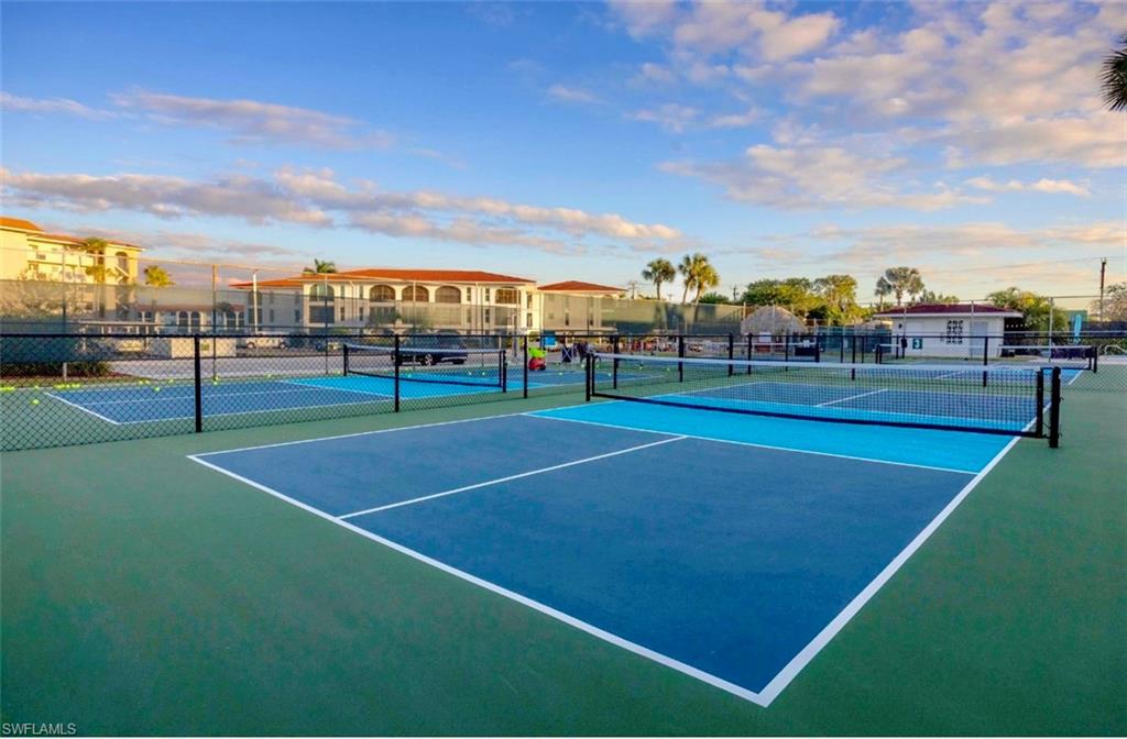 HIGH POINT COUNTRY CLUB - Residential