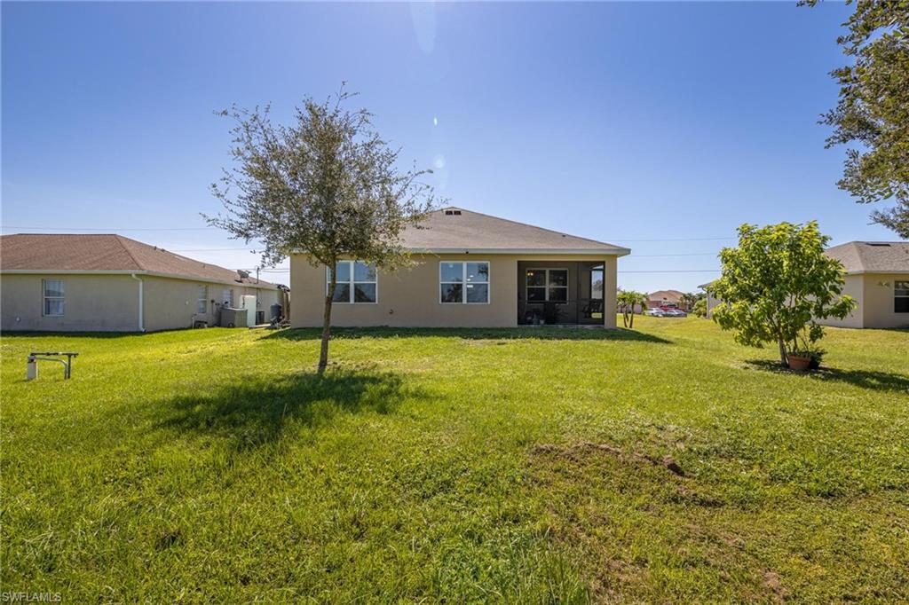 CAPE CORAL - Residential