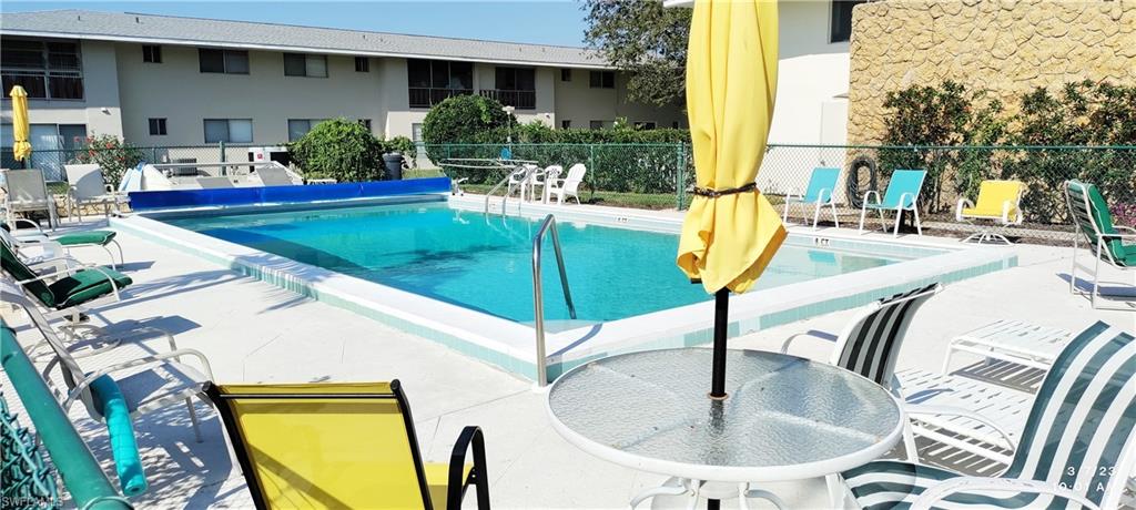 FAIRWAYS CONDO - Residential