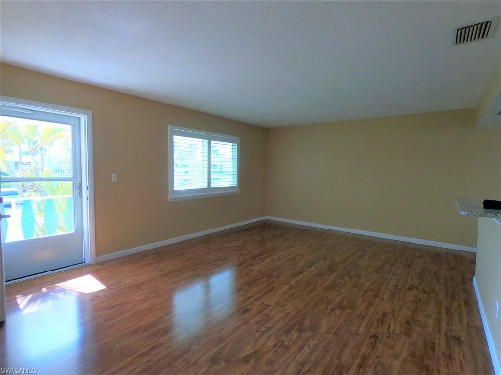 FAIRWAYS CONDO - Residential