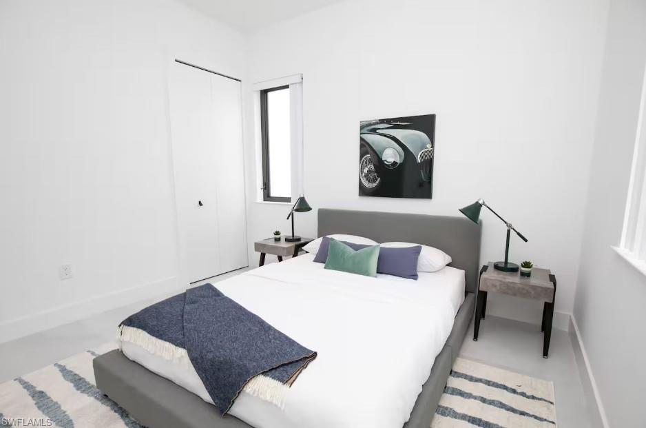 KELLY PLAZA - Residential