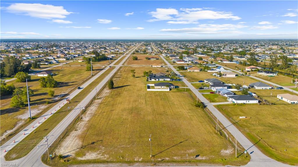 CAPE CORAL - Land