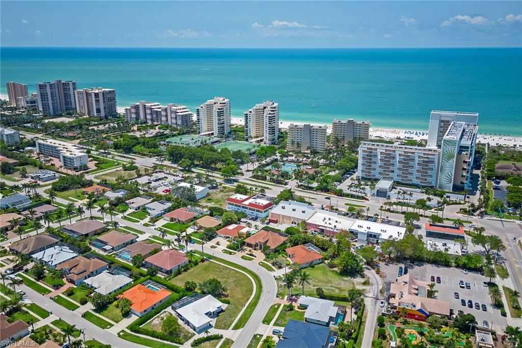 MARCO BEACH - Residential
