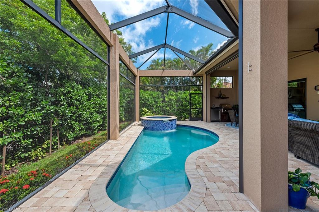 MARCO BEACH - Residential