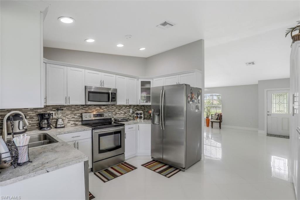 GOLDEN GATE ESTATES - Residential