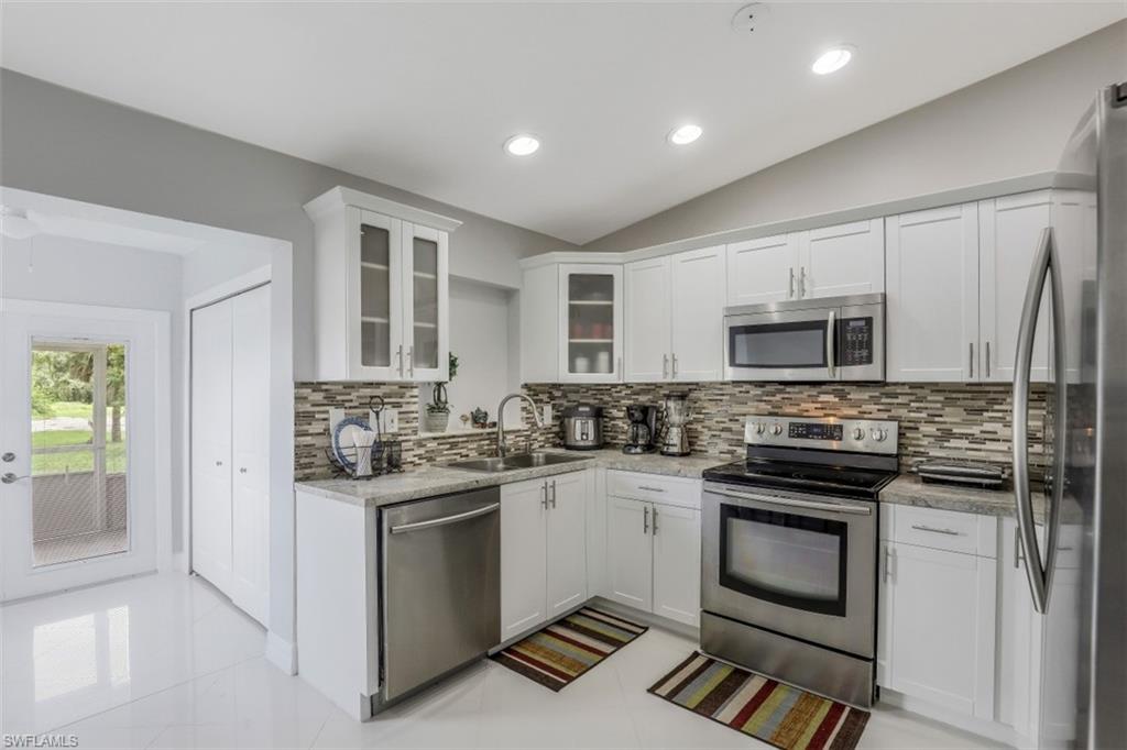 GOLDEN GATE ESTATES - Residential