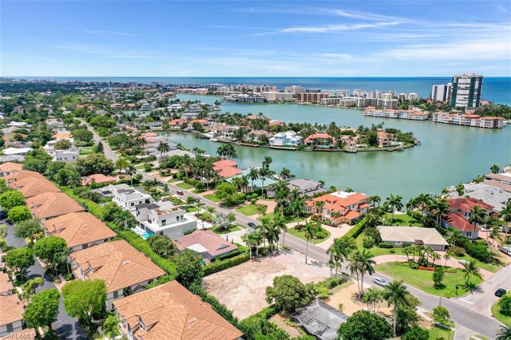 PARK SHORE - Residential