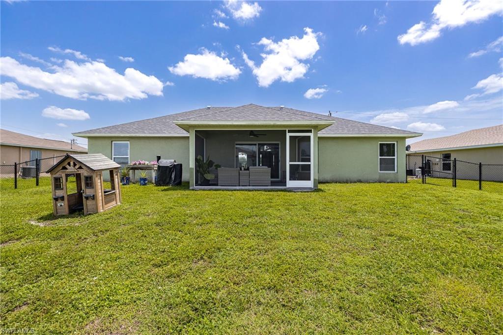 CAPE CORAL - Residential