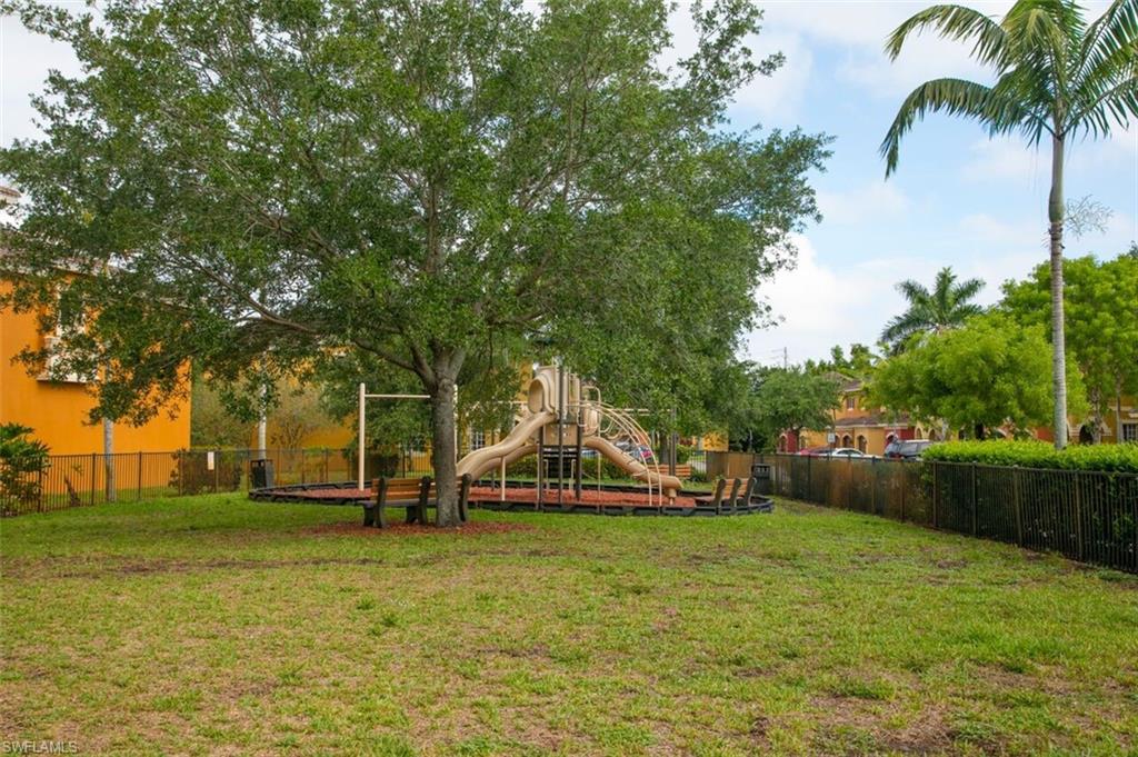 COPPER OAKS - Residential