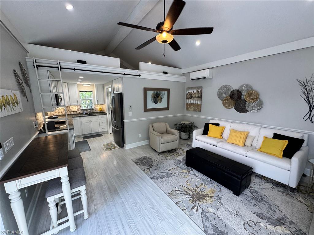 RIVERBEND MOTORCOACH RESORT - Land