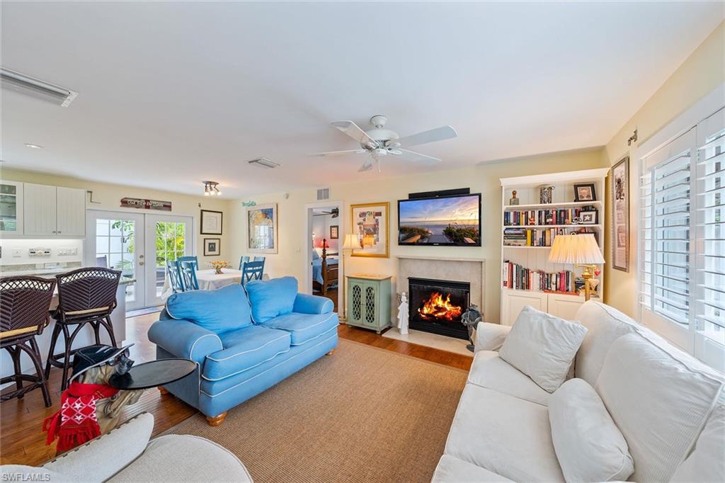 OLDE NAPLES - Residential