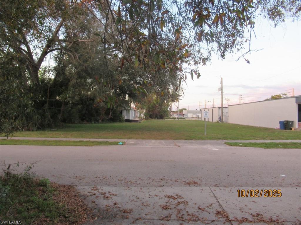 PALMLEE PARK - Land