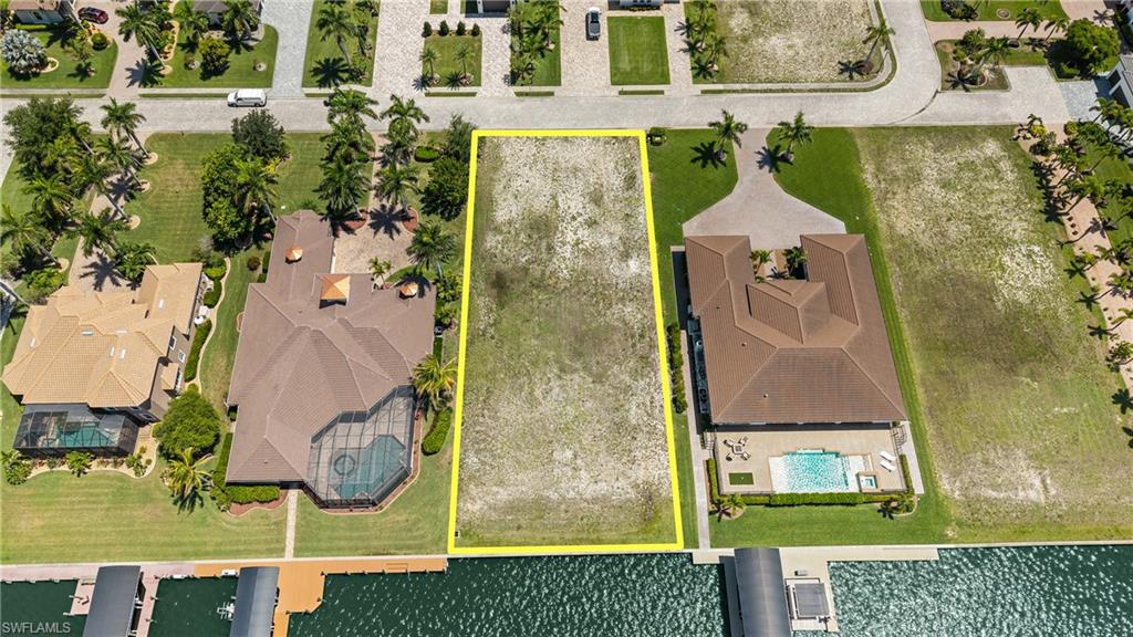 CAPE CORAL - Land