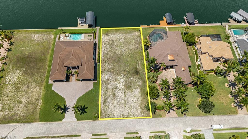 CAPE CORAL - Land