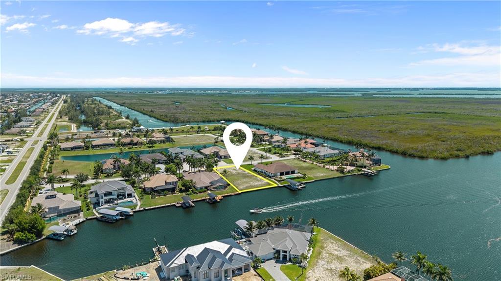 CAPE CORAL - Land
