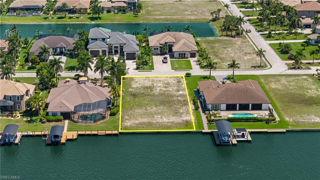 CAPE CORAL - Land